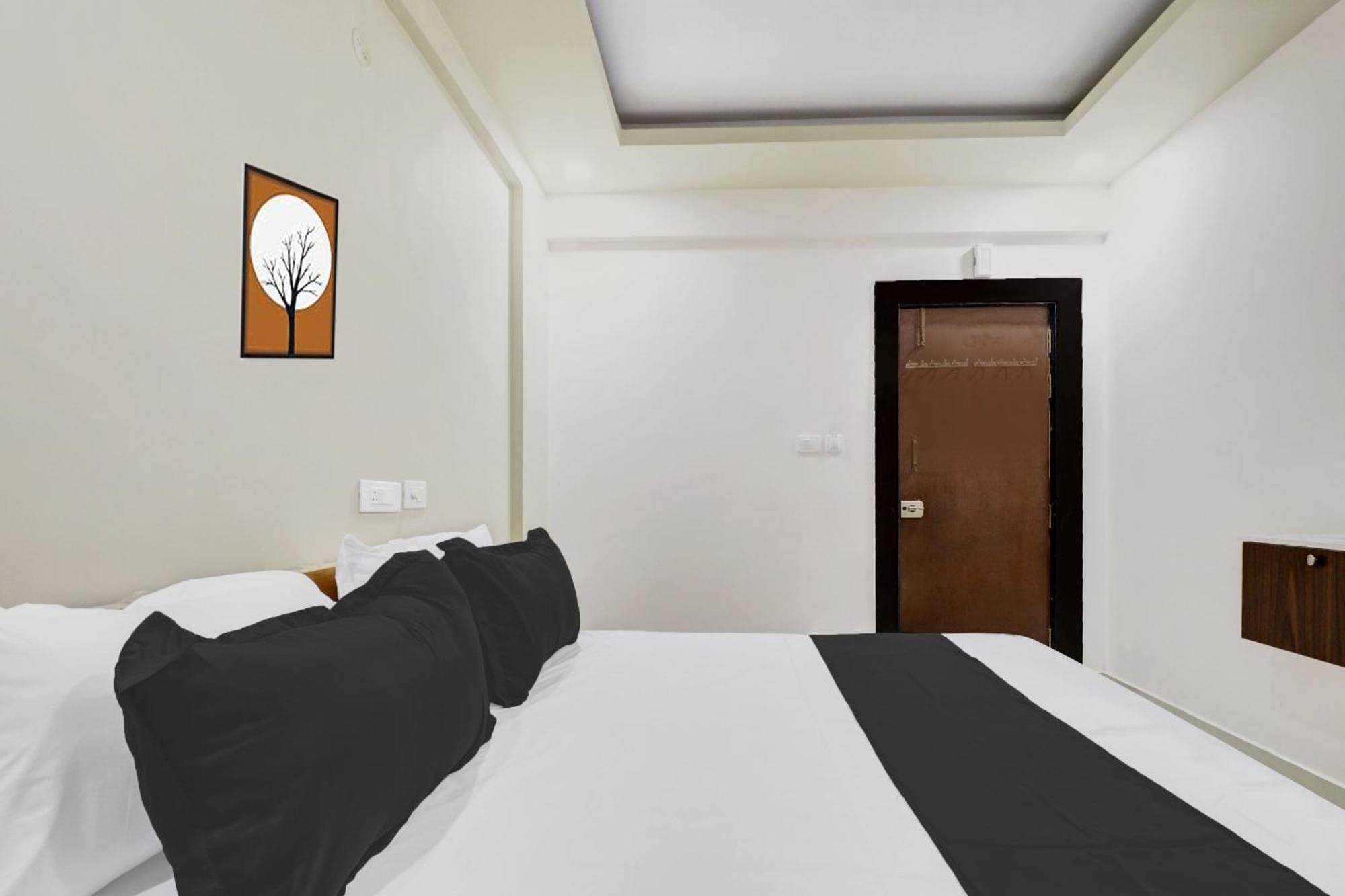Super Hotel O Sri Harshitha Grand Near Zudio - Star Bazaar, Kundalhalli Gate Bangalore Exterior photo
